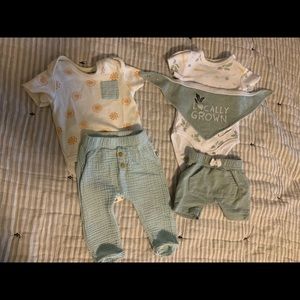 Baby neutral two piece sets onesie pants shorts
